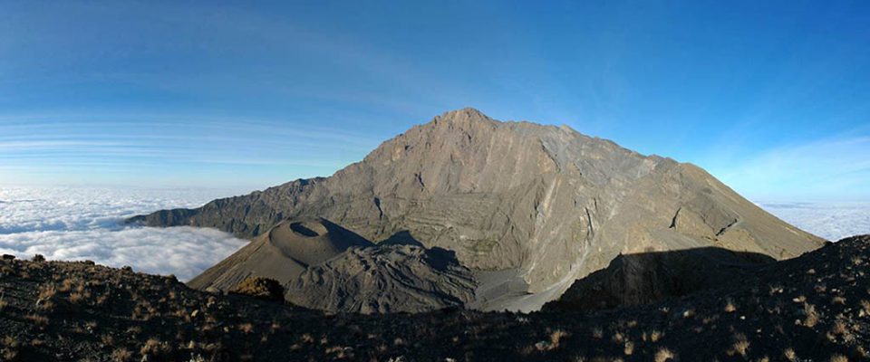 Mt. Meru-0.4jpg