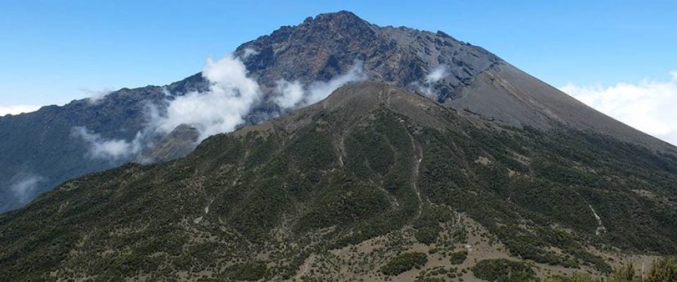 Mt. Meru-02